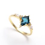 100% Natural London Blue Topaz Kite Solitaire Ring 14K Gold Wedding Jewelry For Her