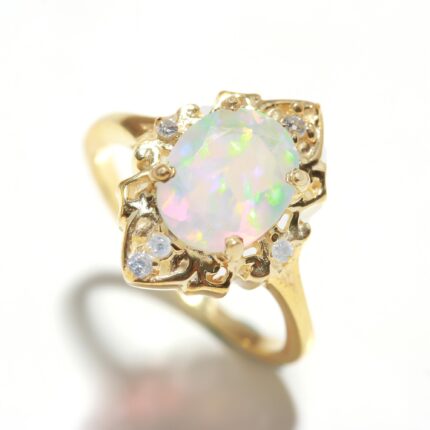 Natural Ethiopian Opal Oval Ring, 14K Gold Chunky Jewelry, Engagement Ring, Promise Ring, Solitaire Ring, Boho Ring, Birthday Gift